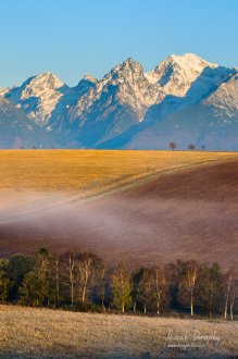Tatry od Vrbovského rybníka Tatry od Vrbovského rybníka