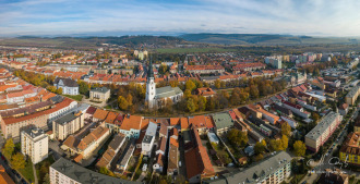 Panoráma námestia v Spišskej Novej Vsi