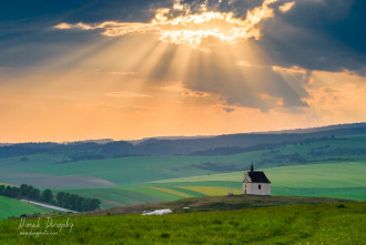 Lúče slnka nad Sivou Bradou Lúče slnka nad Sivou Bradou
