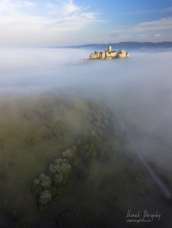 Spišský hrad v hmle Spišský hrad v hmle